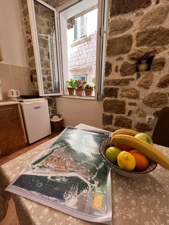 Royal House Appartement Kotor Buitenkant foto