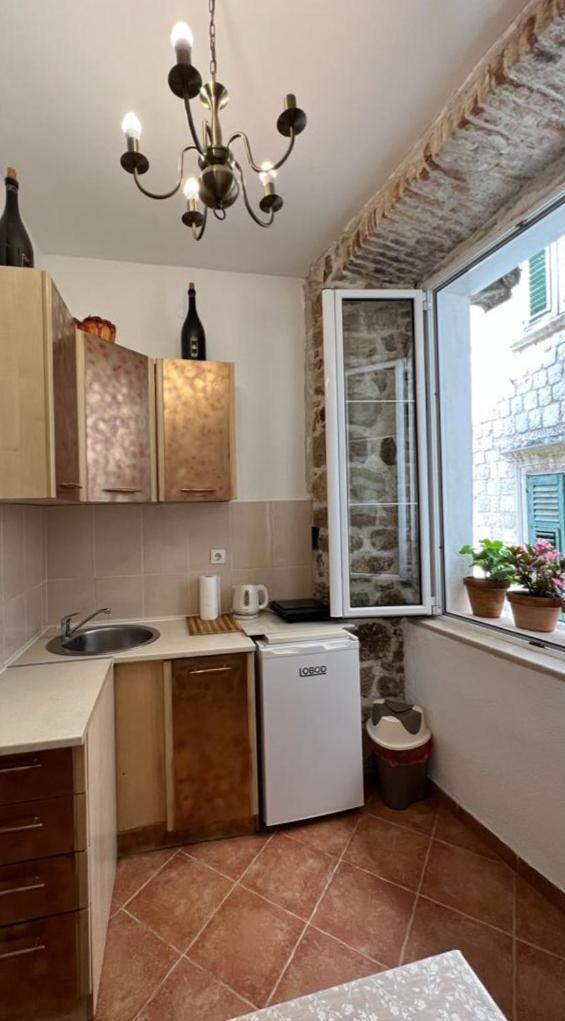 Royal House Appartement Kotor Buitenkant foto